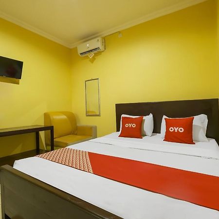 Oyo 92483 Hotel Kirana Salatiga Zewnętrze zdjęcie