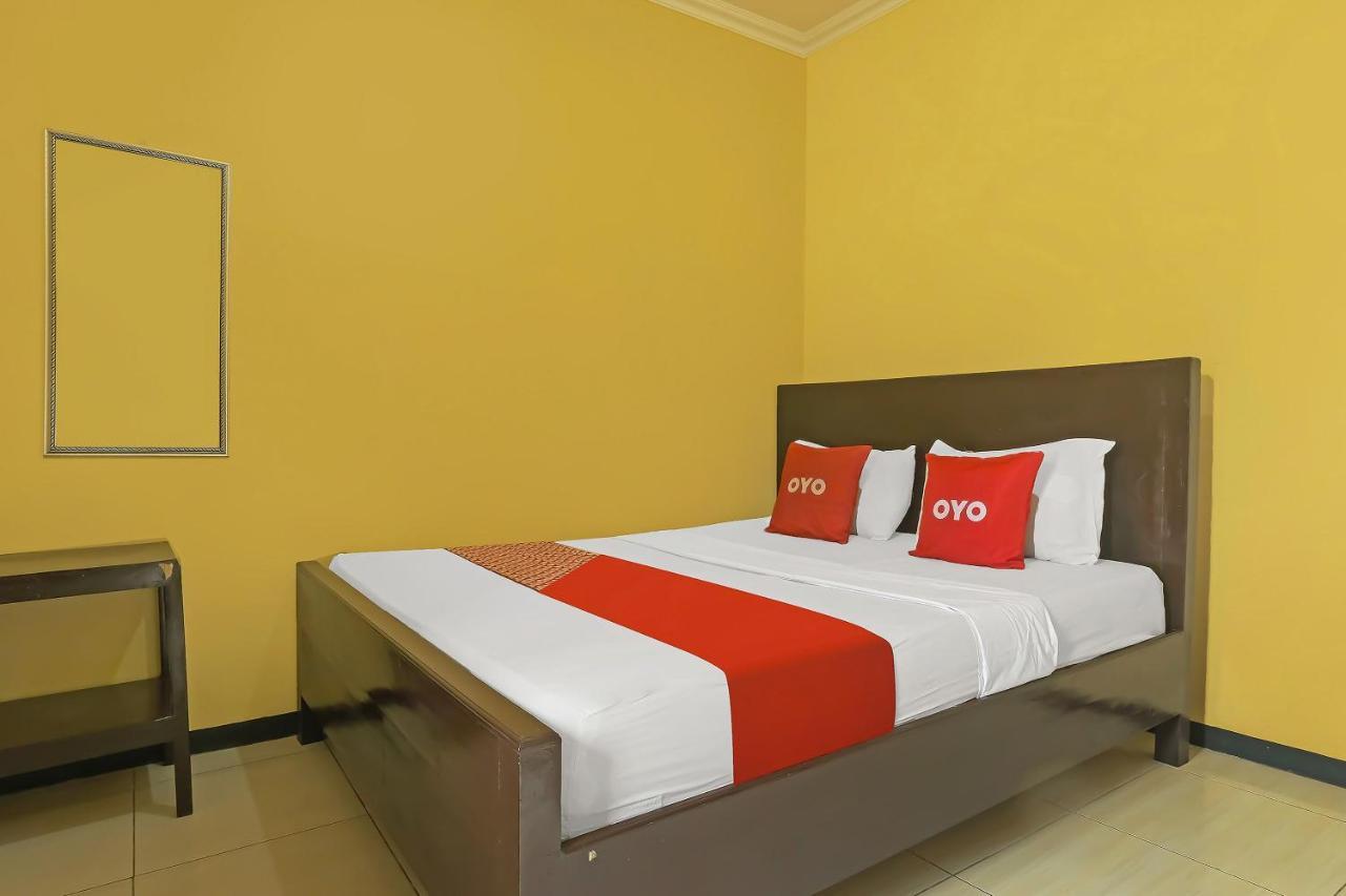 Oyo 92483 Hotel Kirana Salatiga Zewnętrze zdjęcie