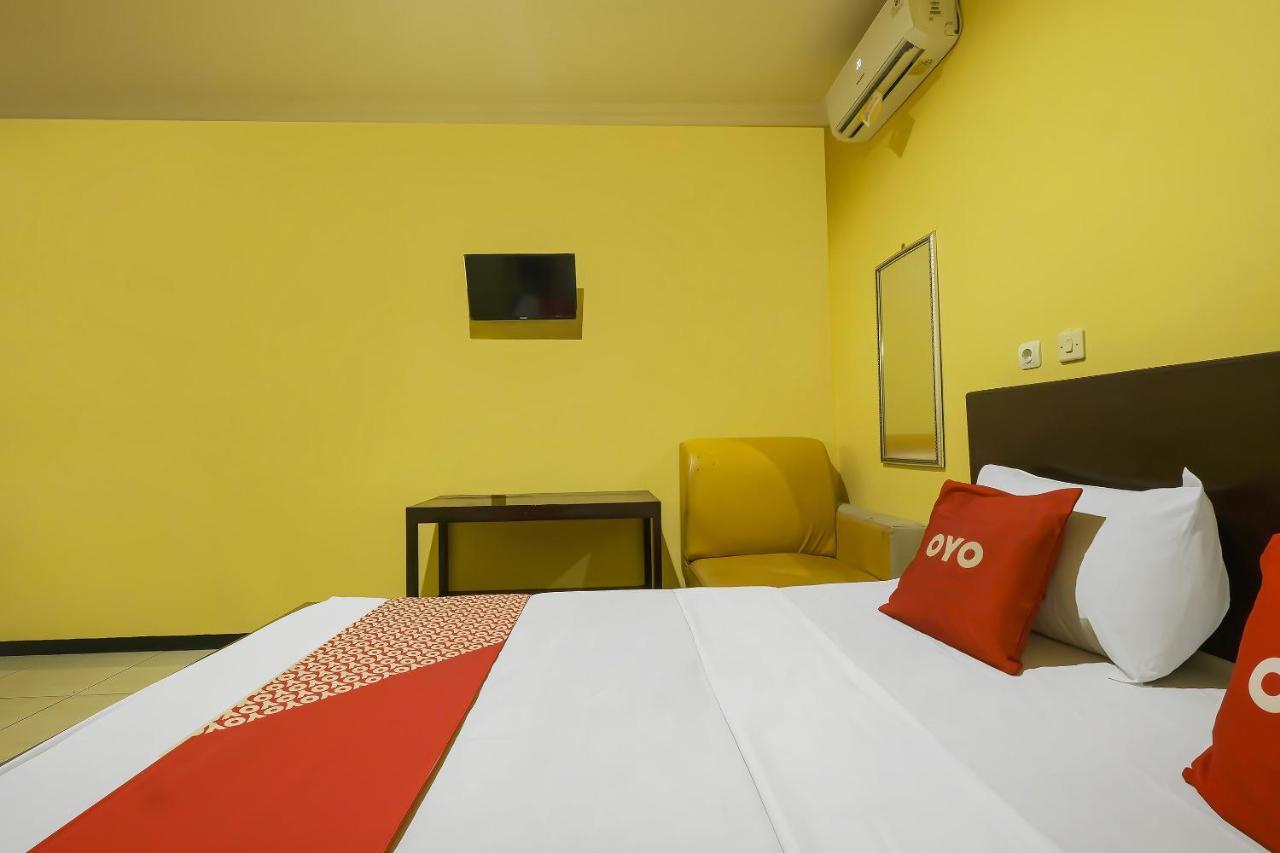 Oyo 92483 Hotel Kirana Salatiga Zewnętrze zdjęcie