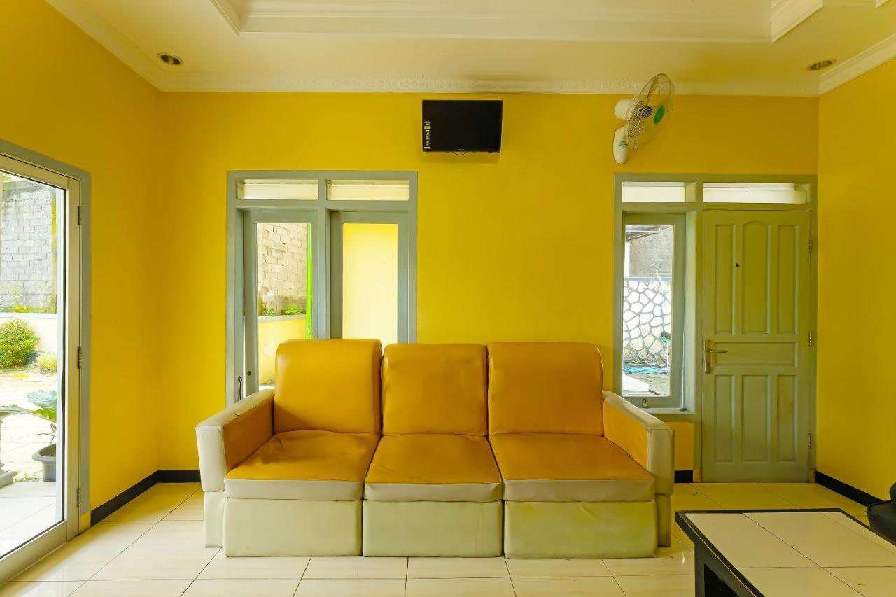 Oyo 92483 Hotel Kirana Salatiga Zewnętrze zdjęcie