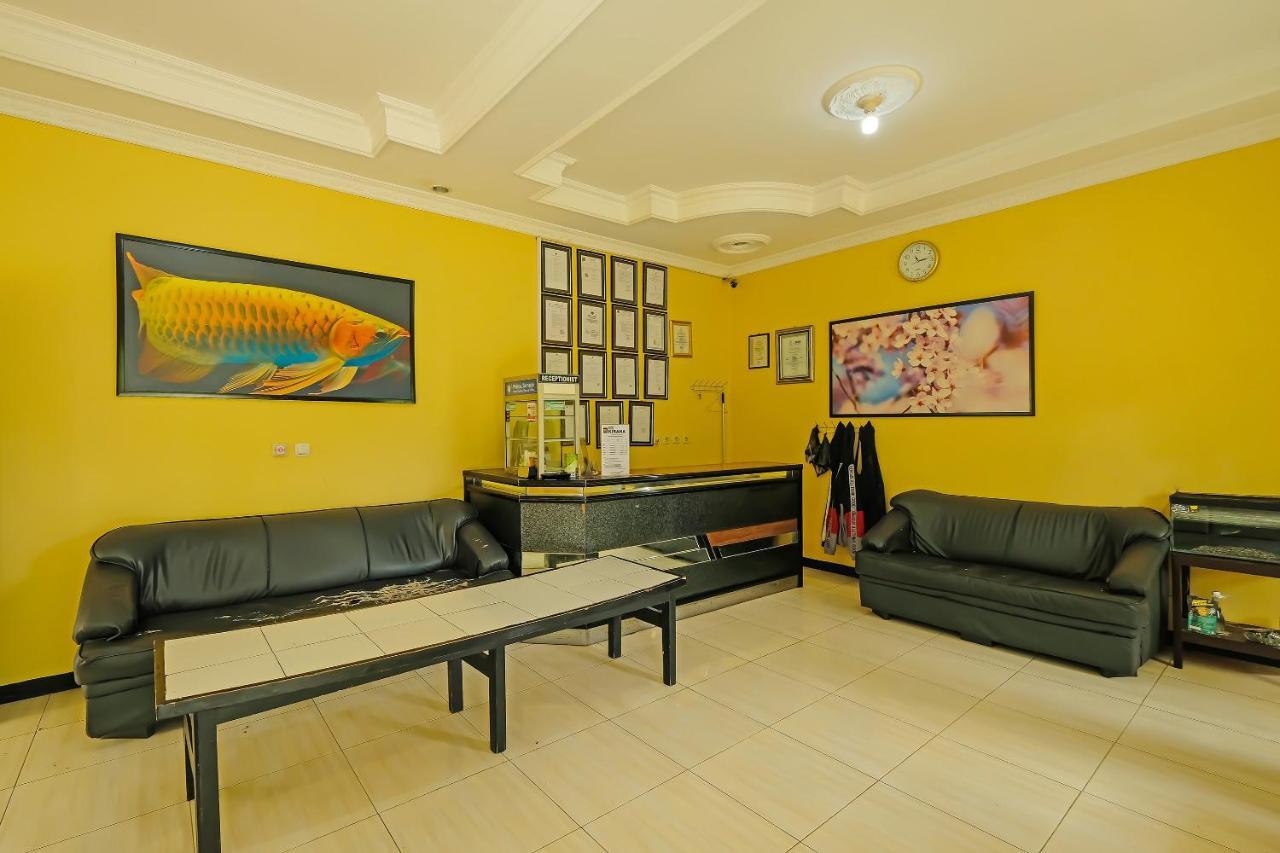 Oyo 92483 Hotel Kirana Salatiga Zewnętrze zdjęcie